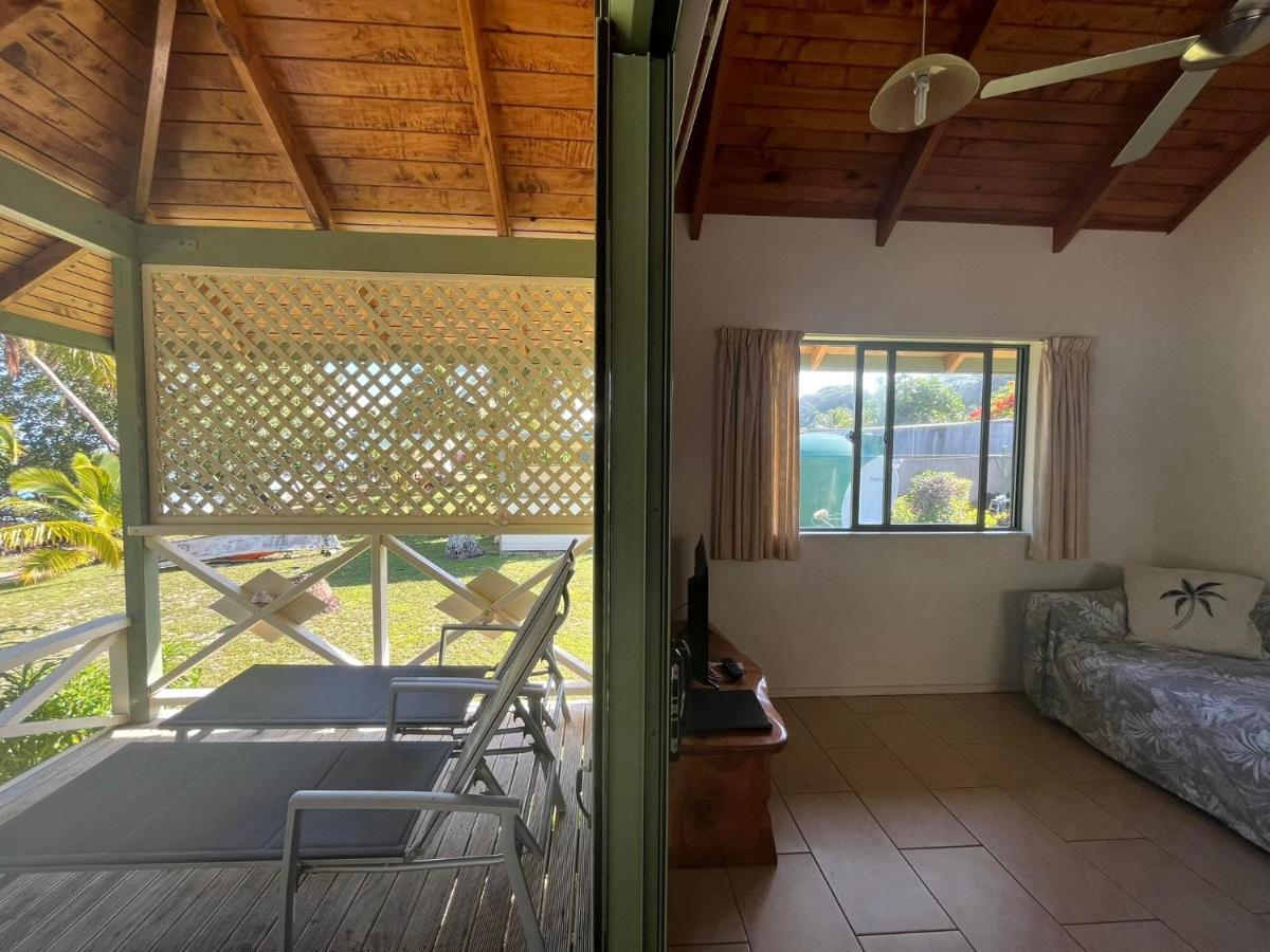 Paparei Beachfront Bungalows, Aitutaki Arutanga Exterior photo