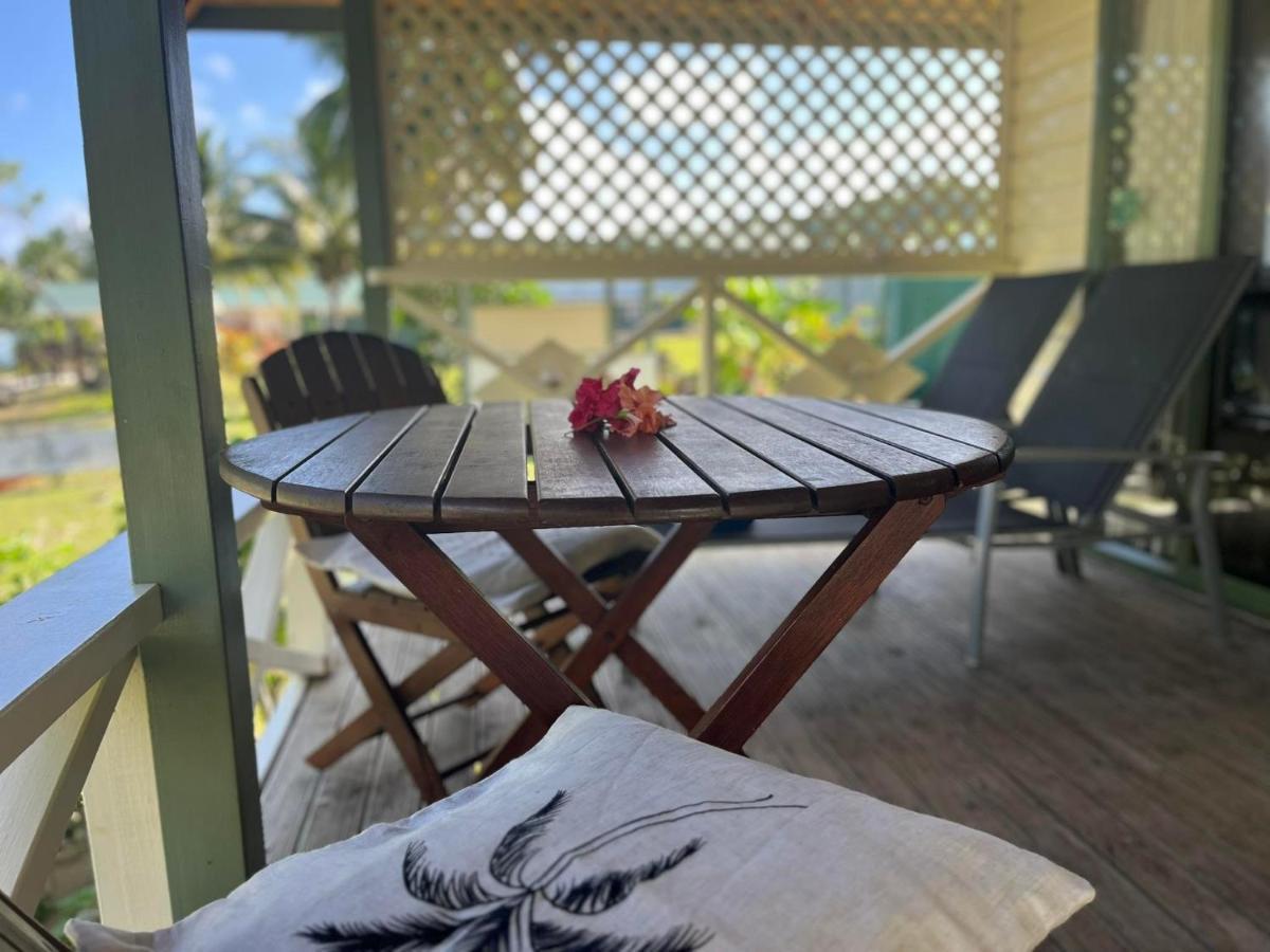 Paparei Beachfront Bungalows, Aitutaki Arutanga Exterior photo